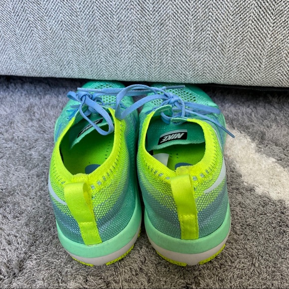 NIKE FREE RUNS - Picture 3 of 4